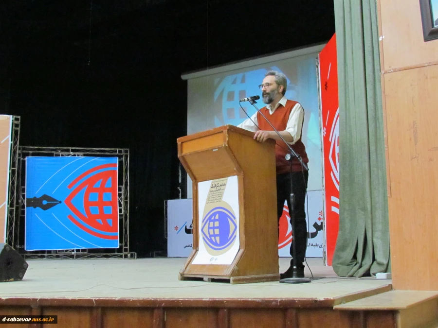 برگزاری همایش گرافیک با همت معاونت محترم آموزشی ومدیر گروه محترم واساتید این رشته  و  با حضور استاد برتر کشوری استاد مازیار تهرانی