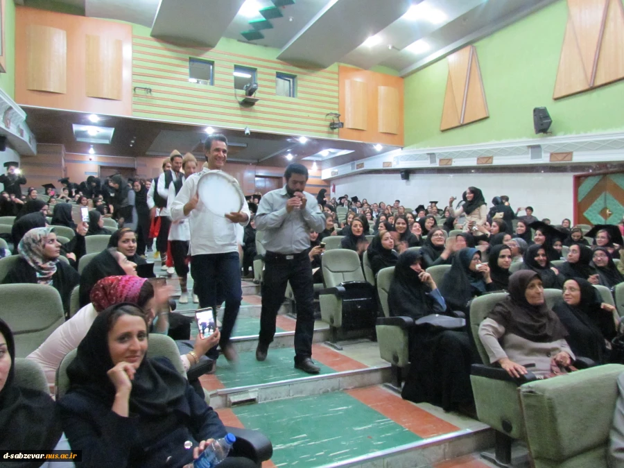 برگزاری جشن دانش آموختگی دانشجویان کارشناسی وکاردانی آموزشکده فنی دختران