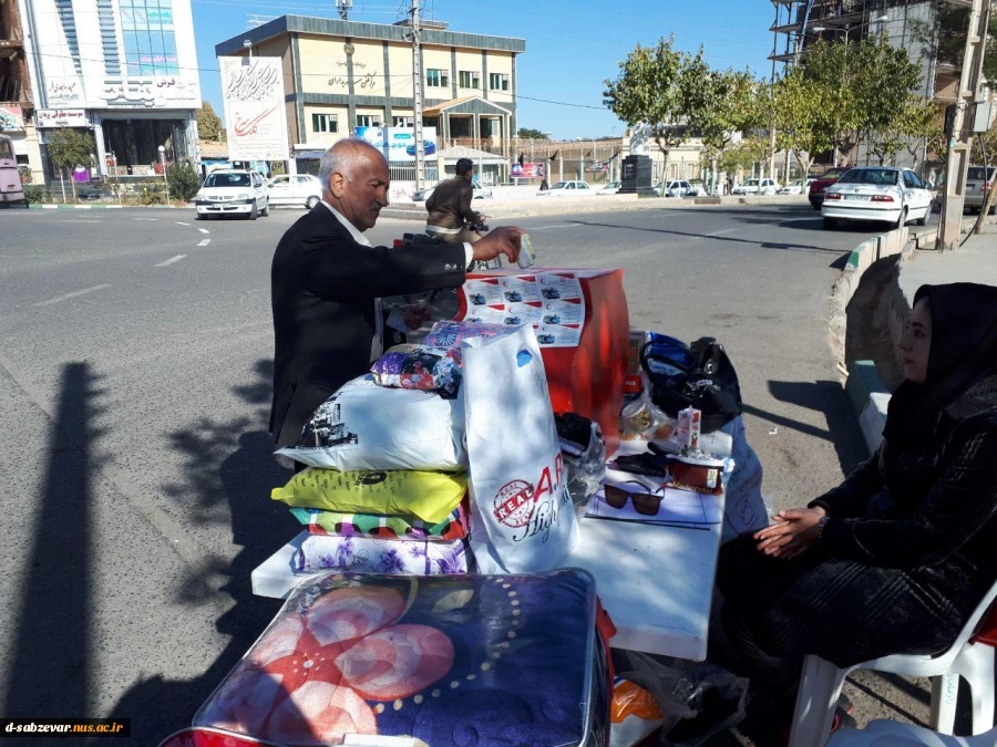 جمع آوری وبسته بندی کمکهای مردمی توسط دانشجویان کانون هلال احمر آموزشکده فنی دختران سبزوار