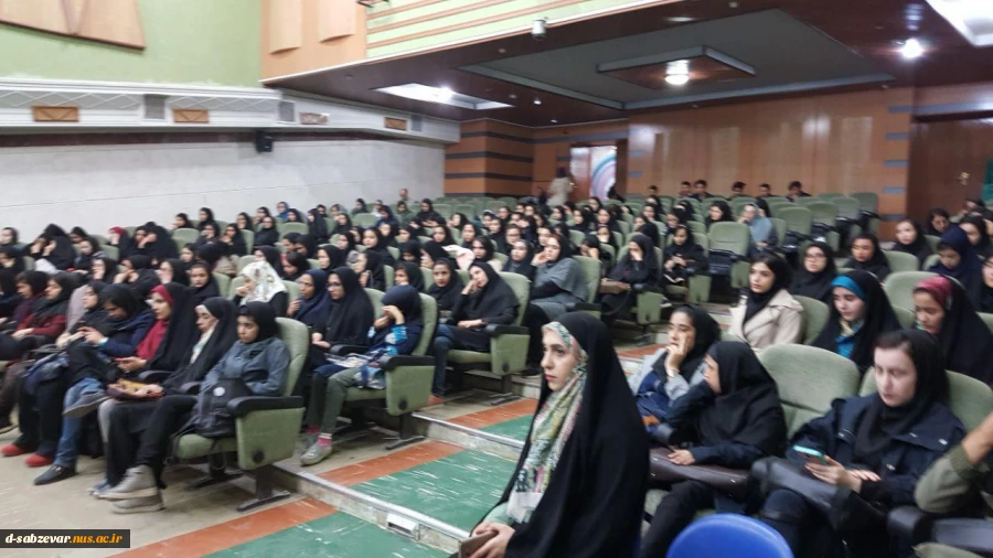 برگزاری اختتامیه ی جشنواره ی عکس بنی آدم در تالار کاشفی سبزوار با حضور داوران ،اساتید،کارکنان ودانشجویان دانشکده های فنی  دختران وپسران سبزوار