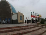 غبار روبی مزار مطهر شهدای گمنام توسط گروهی از دانشجویان وکارکنان در روز جانباز