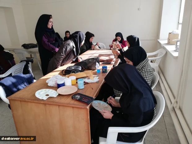 برگزاری بازارچه عرضه و فروش محصولات دانشجویی 5