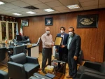 دیدار نماینده محترم شهرستان سبزوار جناب آقای دکتر محبی به همراه رئیس آموزشکده های فنی سبزوار جناب آقای دکتر خزاعی با ریاست محترم دانشگاه فنی و حرفه ای جناب آقای دکتر صالحی عمران 2