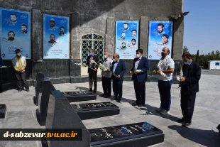 گرامیداشت هفته دفاع مقدس با ادای احترام بر سر مزار شهدای گمنام شهرستان سبزوار  2