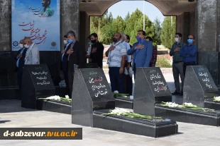 گرامیداشت هفته دفاع مقدس با ادای احترام بر سر مزار شهدای گمنام شهرستان سبزوار  5