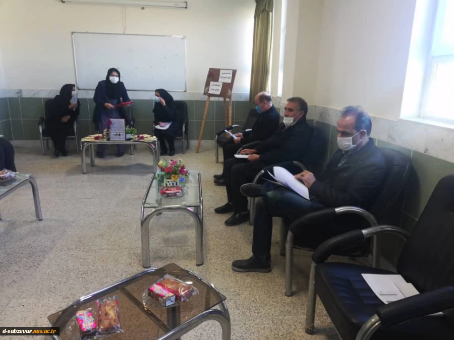 برگزاری جلسه آموزشی با موضوع  «هم اندیشی با مدیران گروه های آموزشی » 12