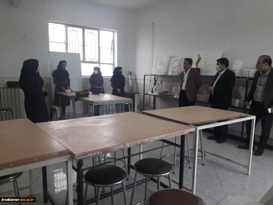بازدید ریاست محترم دانشکده های فنی و حرفه ای سبزوار از روند حضوری شدن کلاس های آموزشی  4
