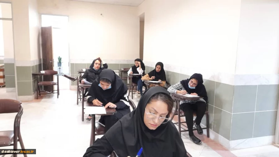 اولین روز برگزاری امتحانات حضوری پایان ترم بعد از دو سال وقفه در قاب تصویر 4
