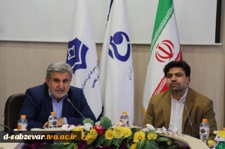 دکتر مردانی در جمع مسئولین کانون‌های بسیج اساتید دانشگاه فنی وحرفه‌ای مطرح کرد:
بهره‌مندی از ظرفیت دانشگاه فنی و حرفه‌ای در راستای اشتغال‌آفرینی ضروری است