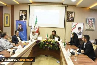 در دومین روز از هفته ملی مهارت؛
نشست صمیمانه رئیس دانشگاه فنی و حرفه ای کشور با خیرین برگزار شد