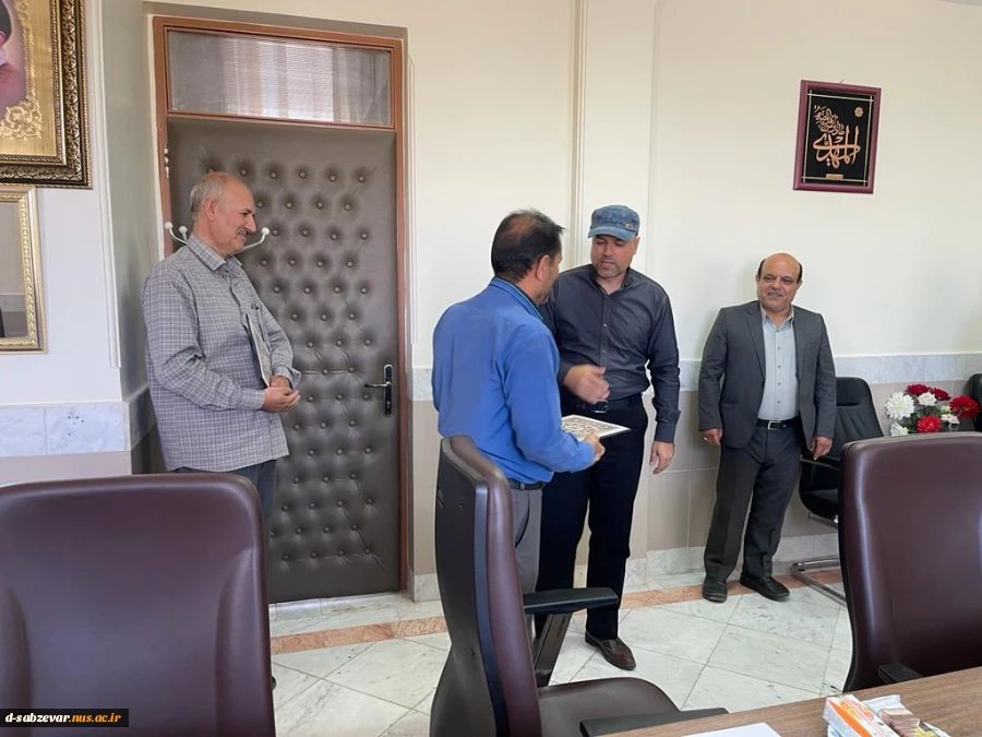 برگزاری مراسم تجلیل و تقدیر از کارکنان نمونه دانشکده های فنی و حرفه ای سبزوار  4