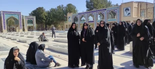 مراسم معنوی بدرقه و اعزام دانشجویان به اردوی راهیان نور برگزار شد 7