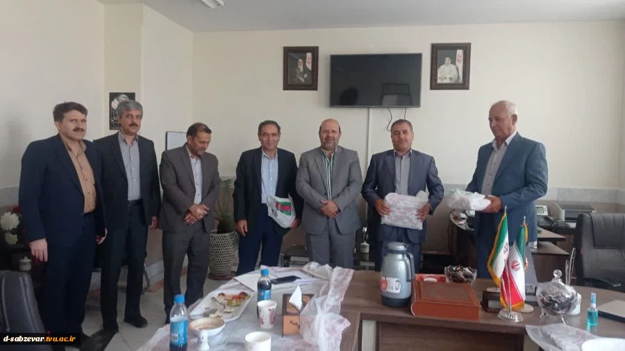 حضور معاونت محترم فرهنگی و دانشجویی دانشگاه فنی و حرفه ای جناب آقای دکتر جلیلی  در دانشکده های فنی و حرفه ای سبزوار 8