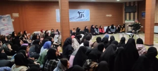 برگزاری کارگاه آموزشی با عنوان  پیشگیری از آسیبهای اجتماعی با موضوع فضای مجازی به مناسبت روز دانشجو 4