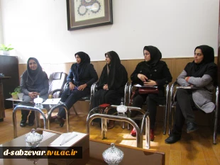 برگزاری جلسه هم اندیشی در نشست صمیمی با مدیران محترم گروه های آموزشی 4