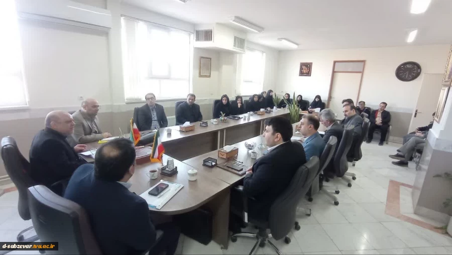 برگزاری جلسه مشترک با حضور جناب آقای دکتر سلطانی نسب مدیرکل محترم آموزشی، جناب آقای دکتر شمامی معاون محترم مدیرکل دانشجویی، جناب آقای مهندس دیواندری نماینده محترم نظارت و ارزیابی و جناب آقای مهندس حسینی‌مقدم نماینده محترم مدیرکل امور اداری دانشگاه فنی و ح