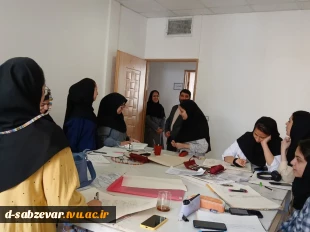 بازدید نمایندگان محترم هیات نظارت ، ارزیابی و تضمین کیفیت استان خراسان رضوی از دانشکده فنی و حرفه ای دختران سبزوار ب 11