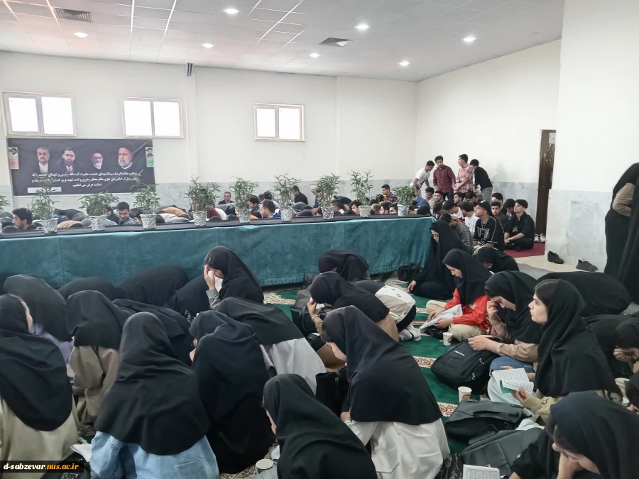 برگزاری مراسم بزرگداشت شهادت  مجاهد خستگی ناپذیر آیت‌الله دکتر سید ابراهیم رئیسی، رئیس‌جمهور محبوب و مردمی و  همراهان ایشان
 3