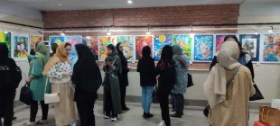 برگزاری نمایشگاهی از توانمندی های دانشجویان گرافیک  دانشکده فنی و حرفه ای دختران با موضوع تصویر سازی در نگارخانه اداره فرهنگ و ارشاد اسلامی  10